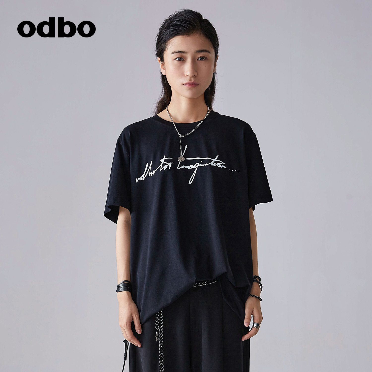 odbo/欧迪比欧原创设计高级感印花t恤女早秋新款百搭情侣上衣