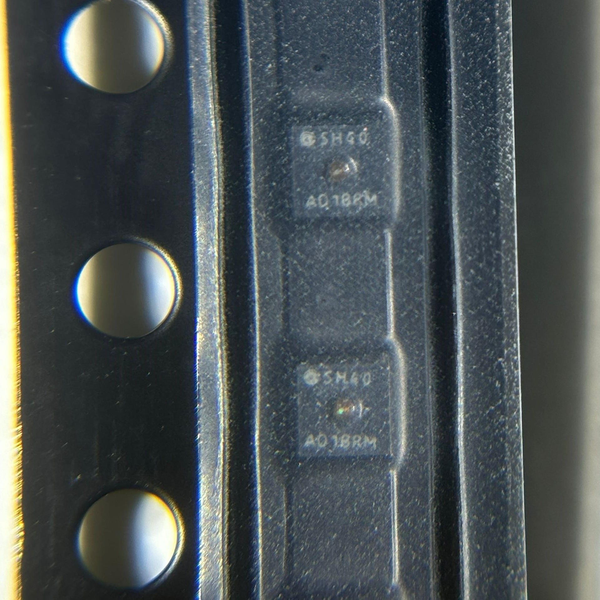 SHT40-AD1B-R2 全新原装 DFN-4-EP 丝印SH40 温湿度传感器
