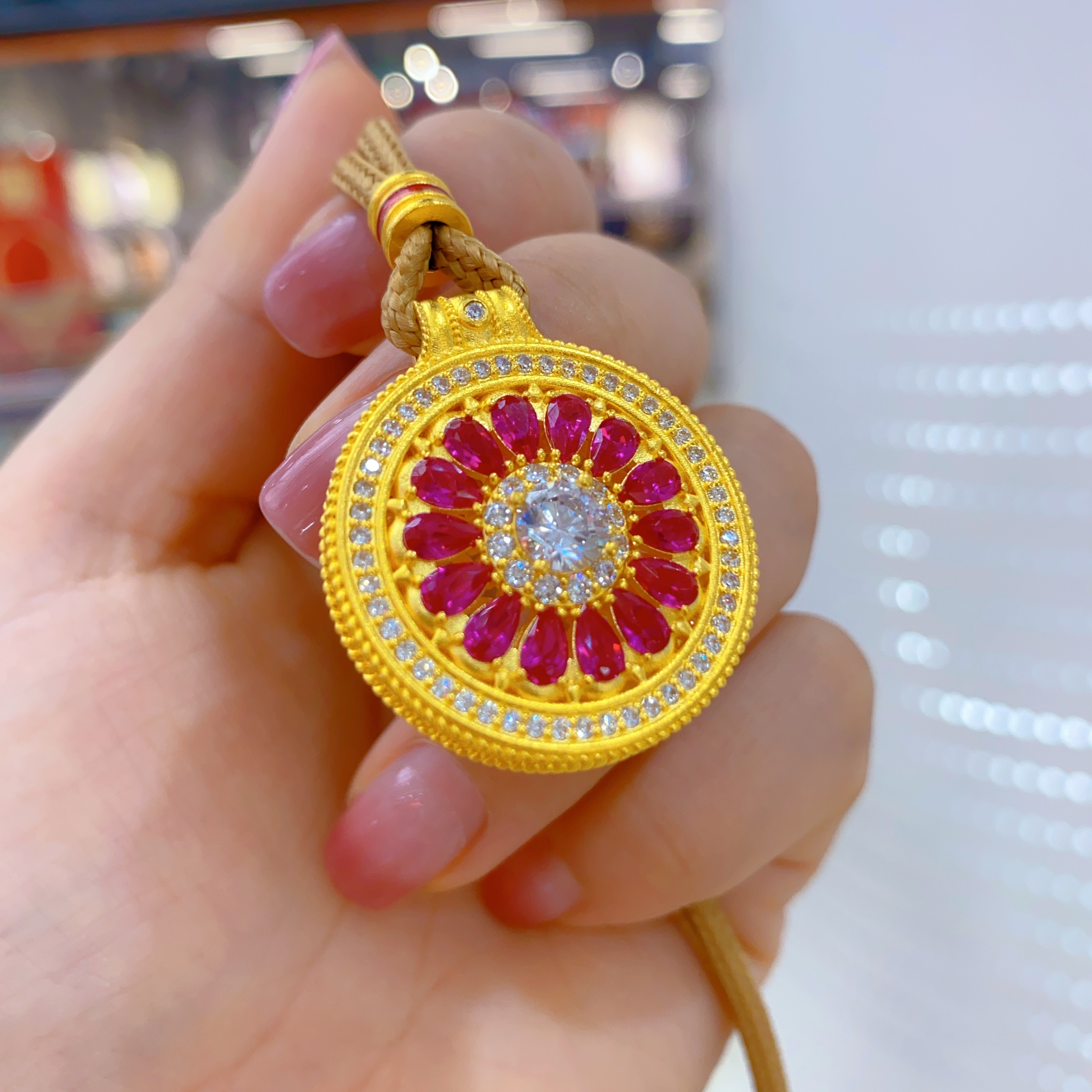 黄金包银吊坠女款铺家同款玫瑰花窗国金镶钻吊坠复古新中式精致