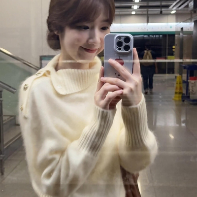 慵懒风新款软糯松设计感不规则白色高领毛衣女秋冬超好看宽松上衣