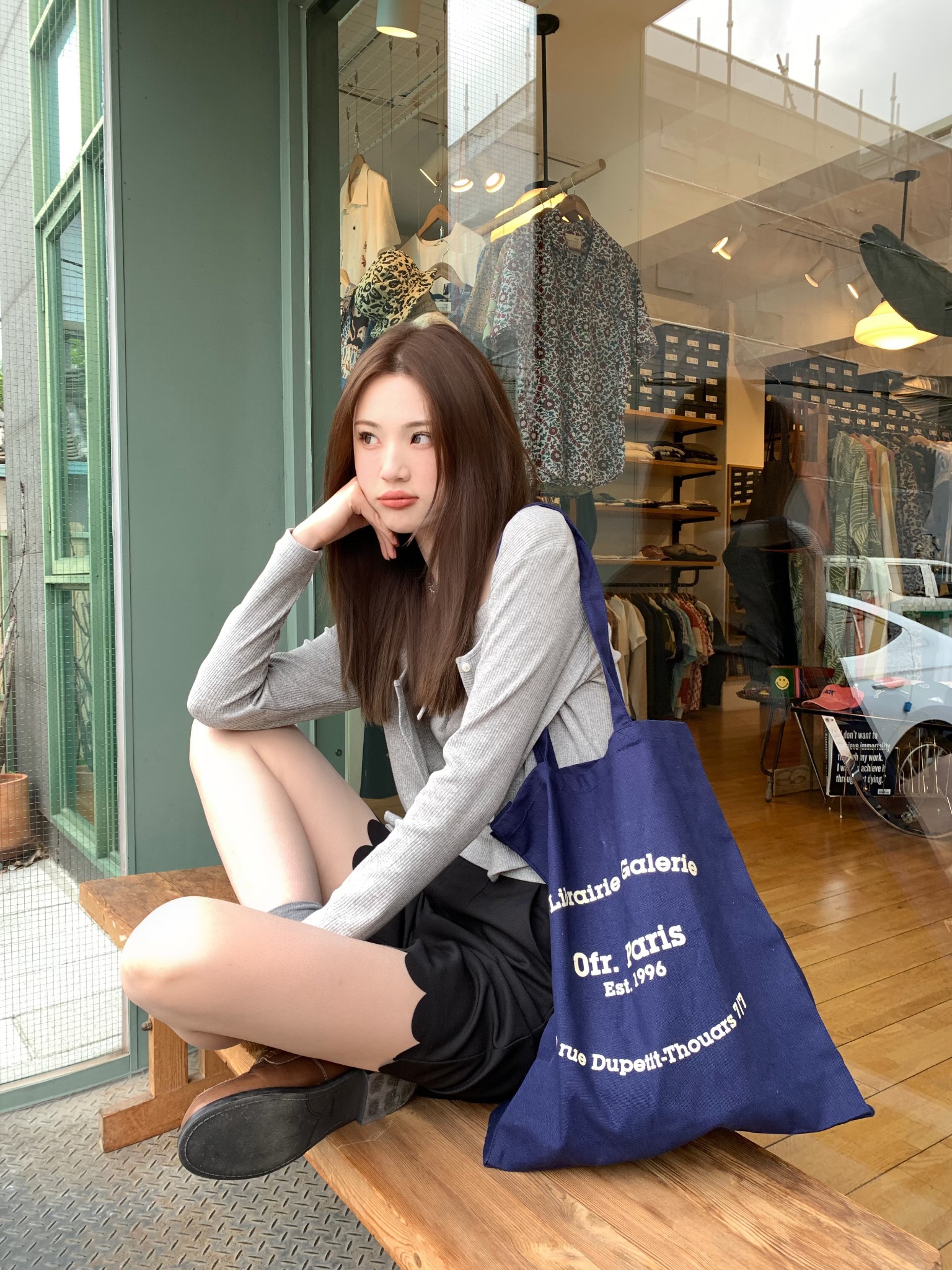 aaaaxbbb两色花边特殊剪裁中裤