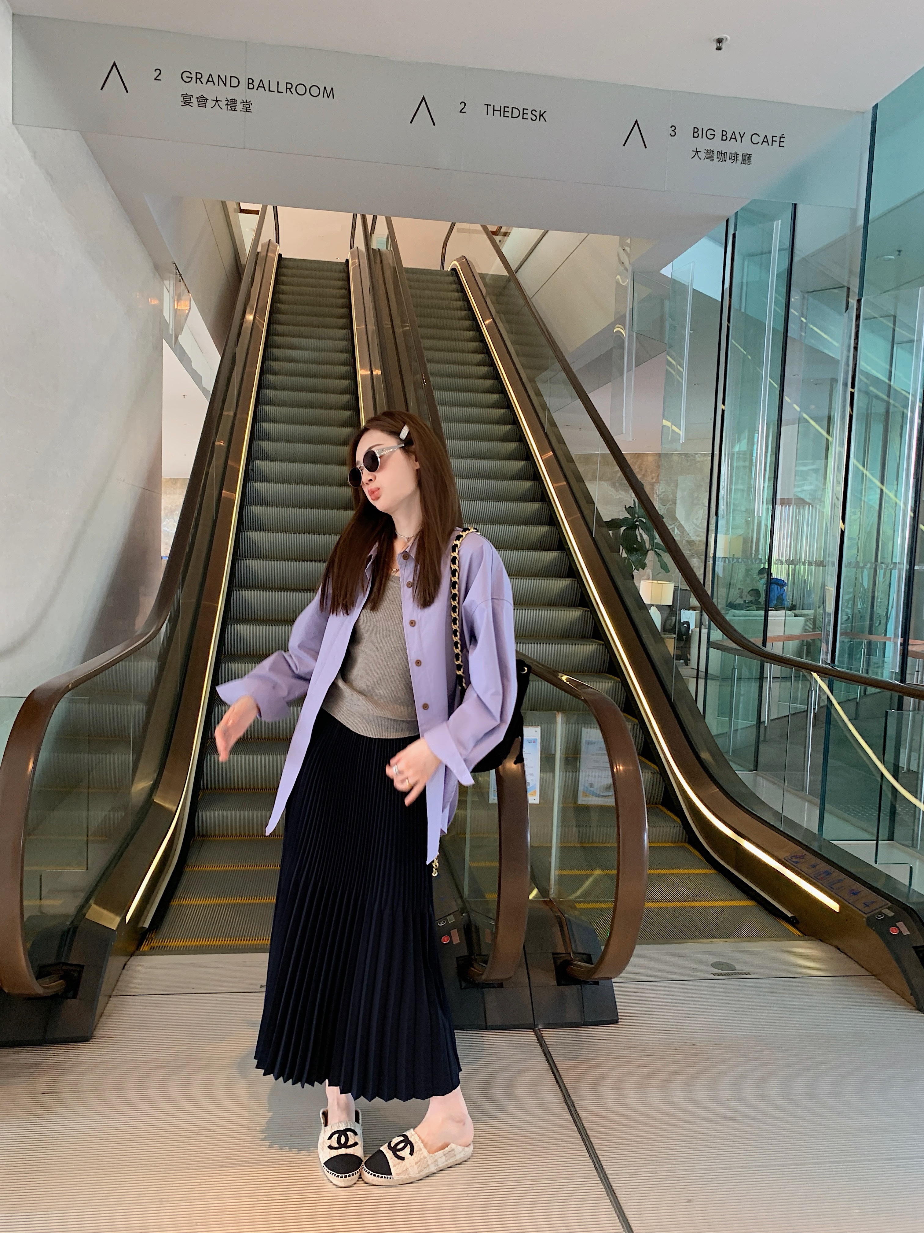 春夏百搭2023新款女黑色百褶裙