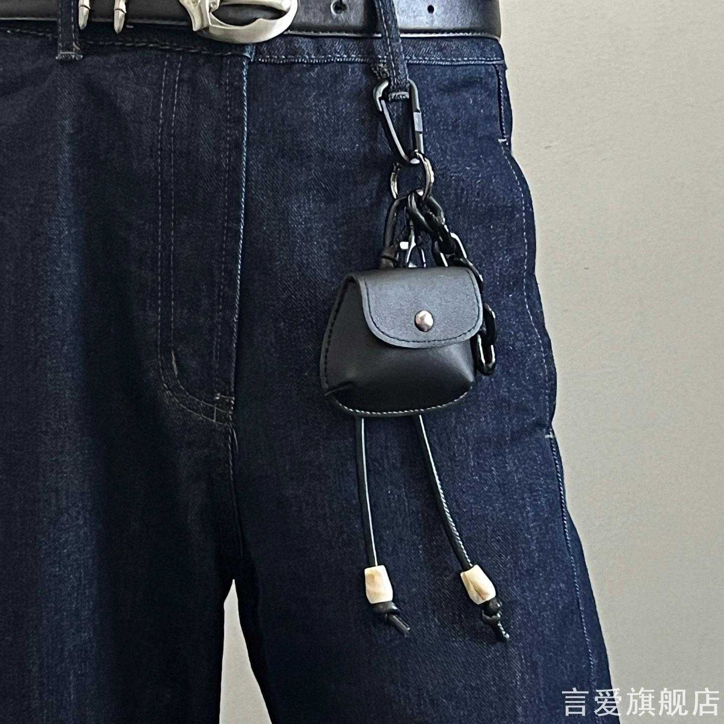 潮人牛仔裤腰挂饰黑色PU迷你耳机小包粗链条编织绳方珠钥匙扣挂件