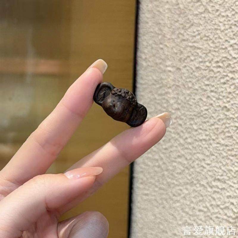 沉香木雕刻大耳朵象上下通孔配件