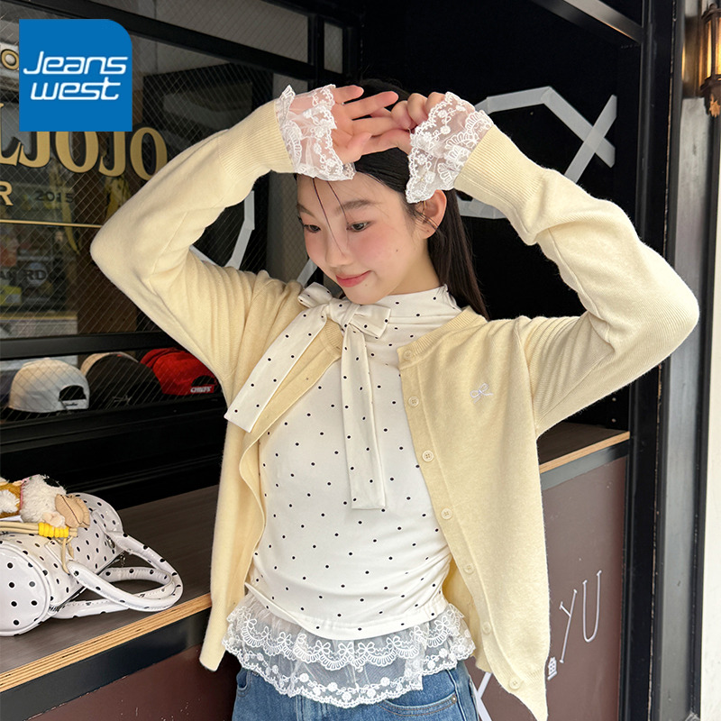 真维斯短款圆领针织开衫外套女