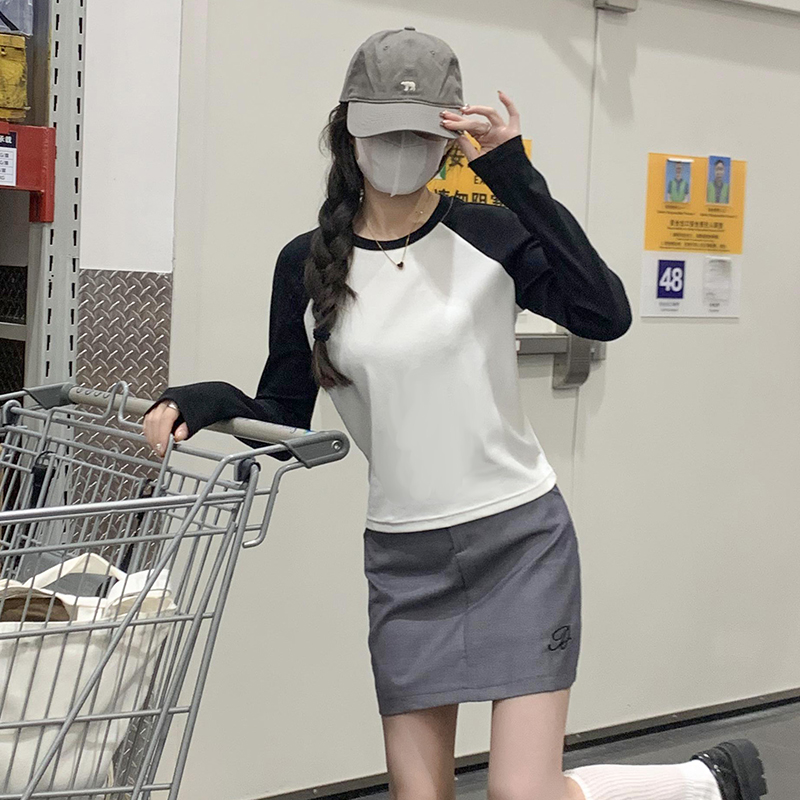 KWV真维斯纯棉长袖t恤女2025新款秋季显瘦修身美式设计感短款上衣
