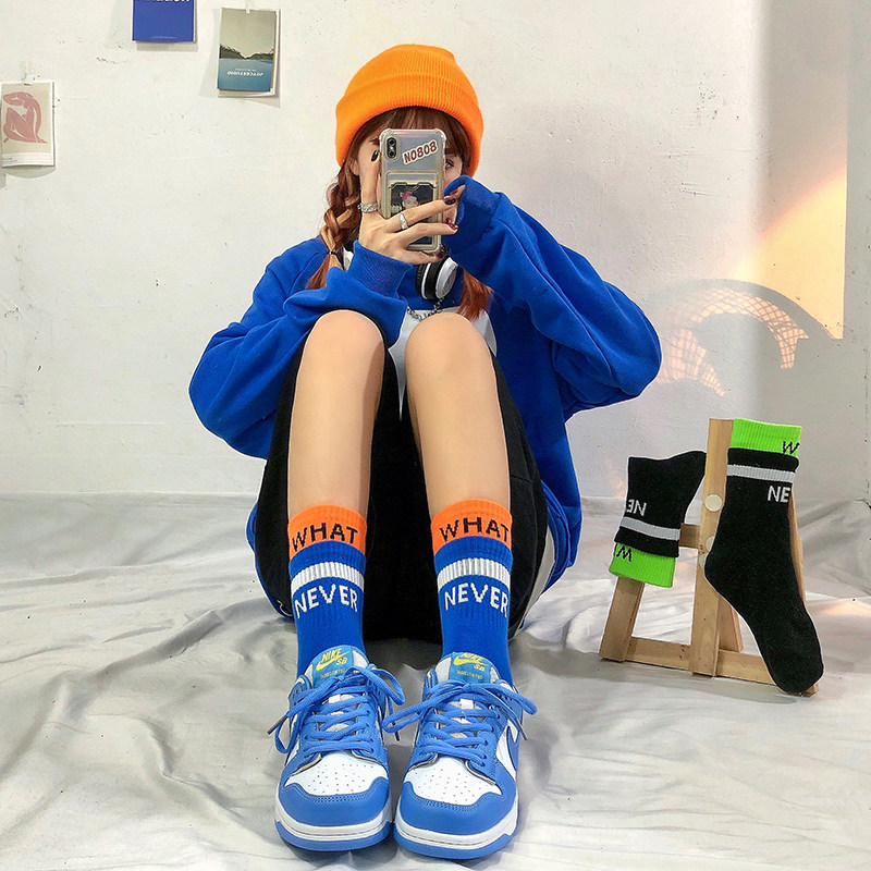 拼色假两件袜子女中筒袜INS潮牌字母长袜男潮克莱因蓝高腰网红棉