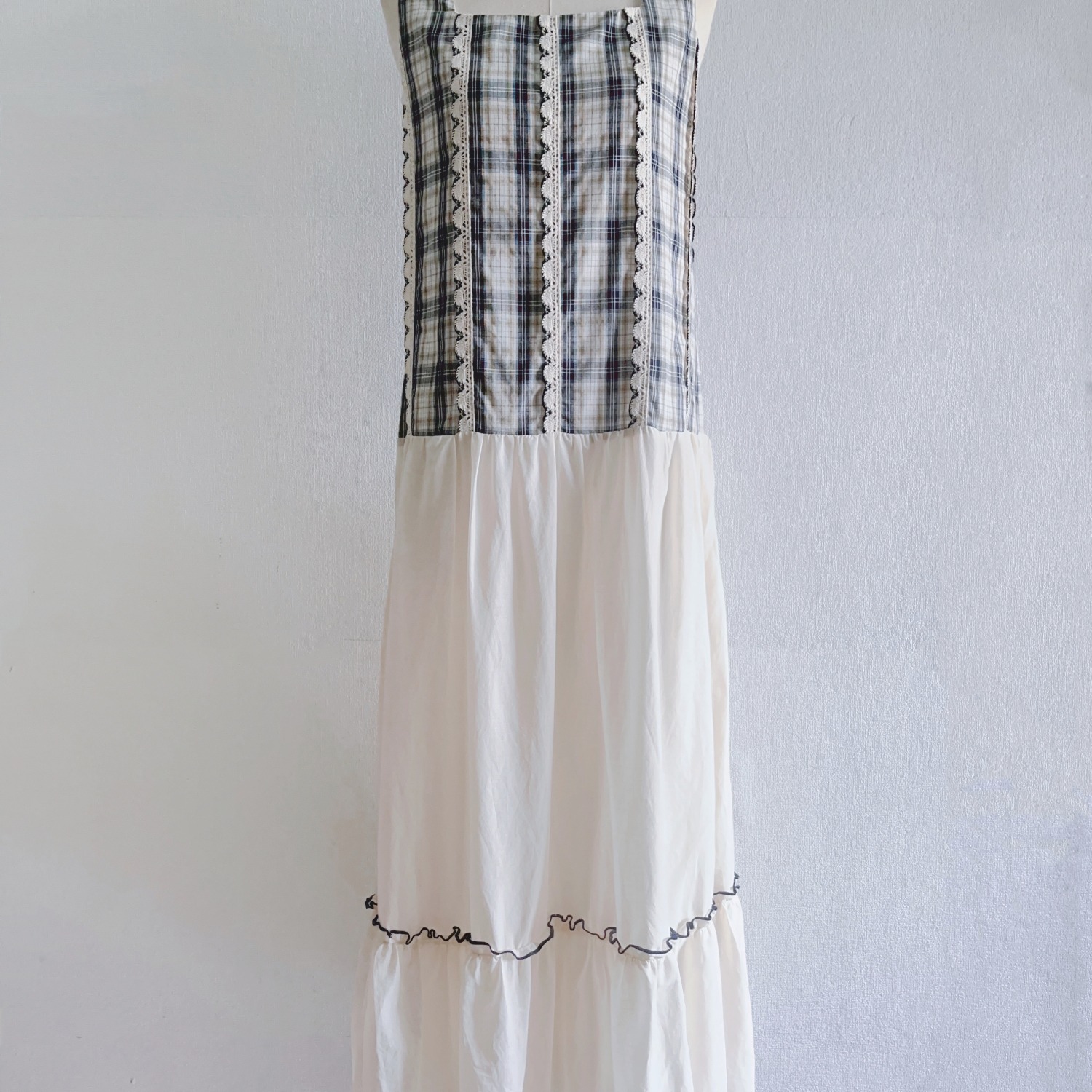 嗨嗨干杯 罗马许愿池 怒推韩系原创重工拼接长款背心连衣裙