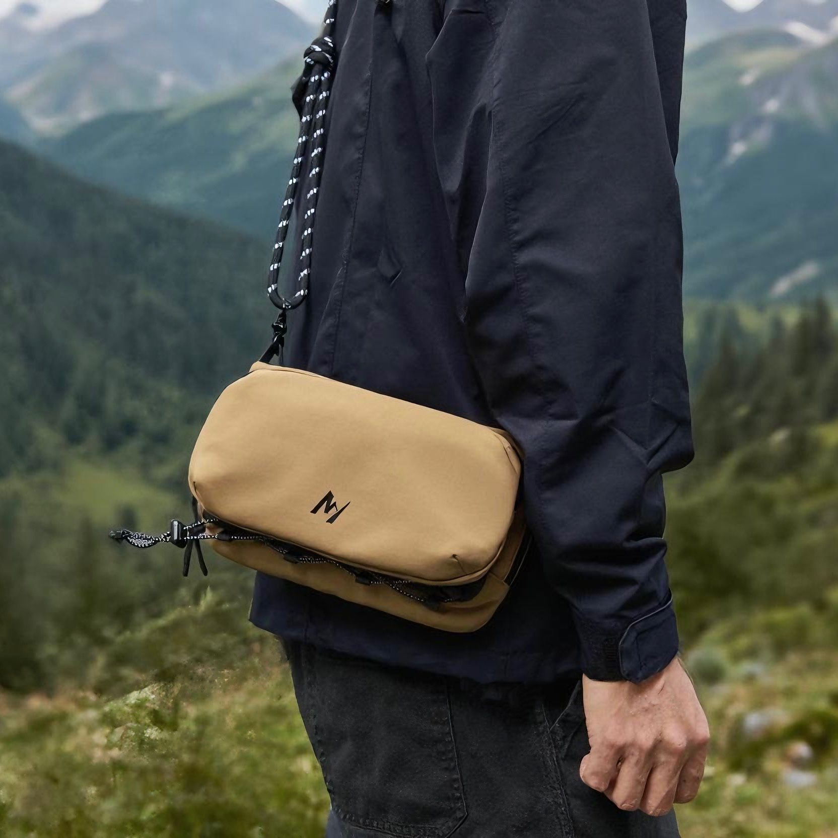 2025新款潮牌斜挎包户外骑行