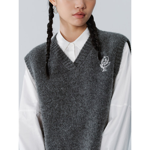 牙痛表情刺绣针织马甲