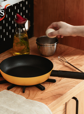 TVS意大利进口平底锅不粘锅家用孟菲斯提薇司泡泡龙鸡蛋牛排煎锅