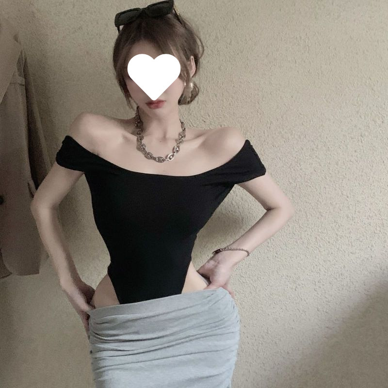 夏季新款设计感小众性感一字领短袖T恤辣妹紧身一字肩连体上衣女