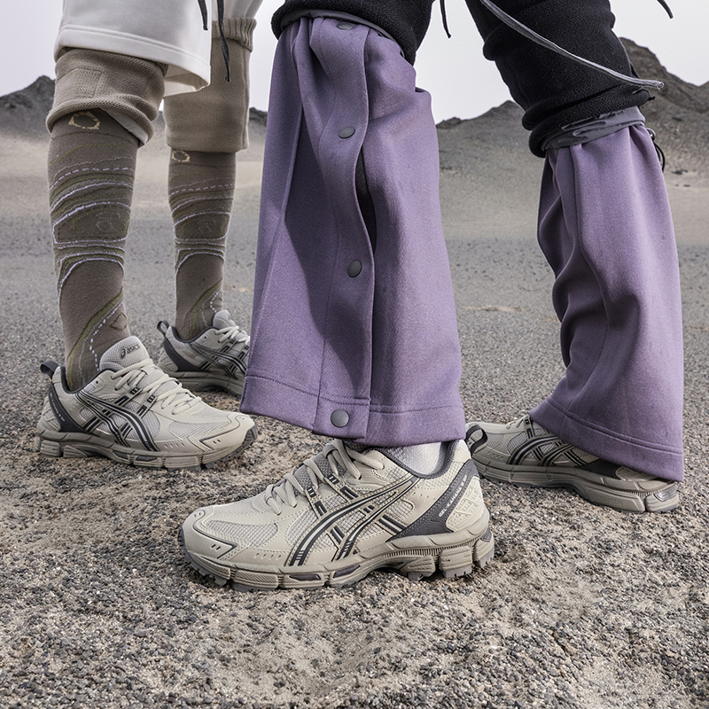 ASICSTIGER女子缓震透气跑鞋