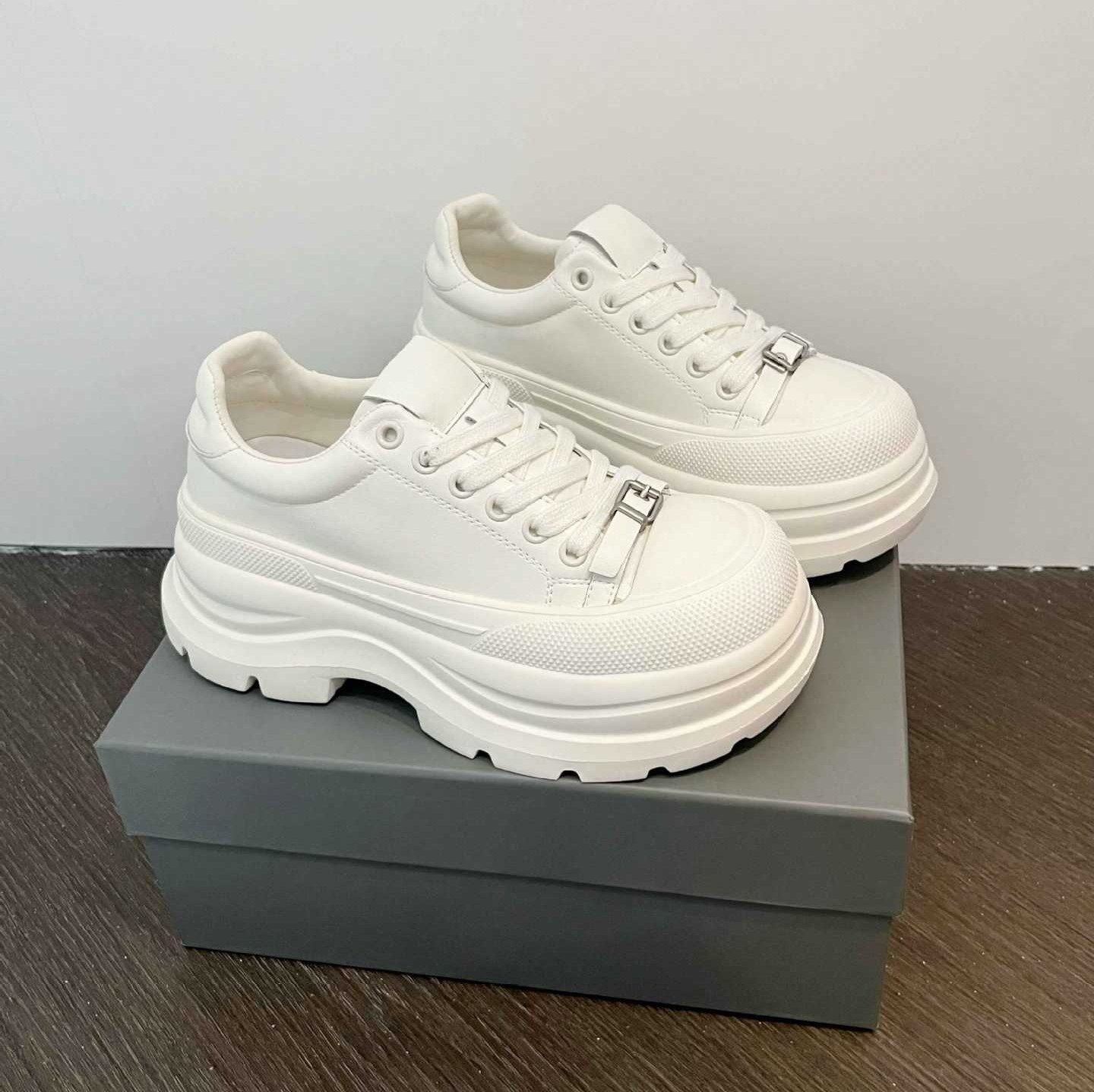 欧洲站2026春季新款时尚厚底舒适小白鞋女百搭休闲松糕板鞋潮,女鞋,休闲板鞋,淘宝优惠券,粉丝福利购,淘宝优惠卷