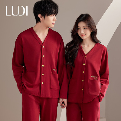 刺绣纯棉长袖红色露迪尚品