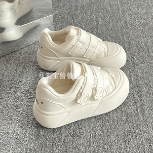 厚底小白鞋 百搭学生魔术贴面包鞋 女款 春韩系板鞋 2026新款 鲁鲁蛋