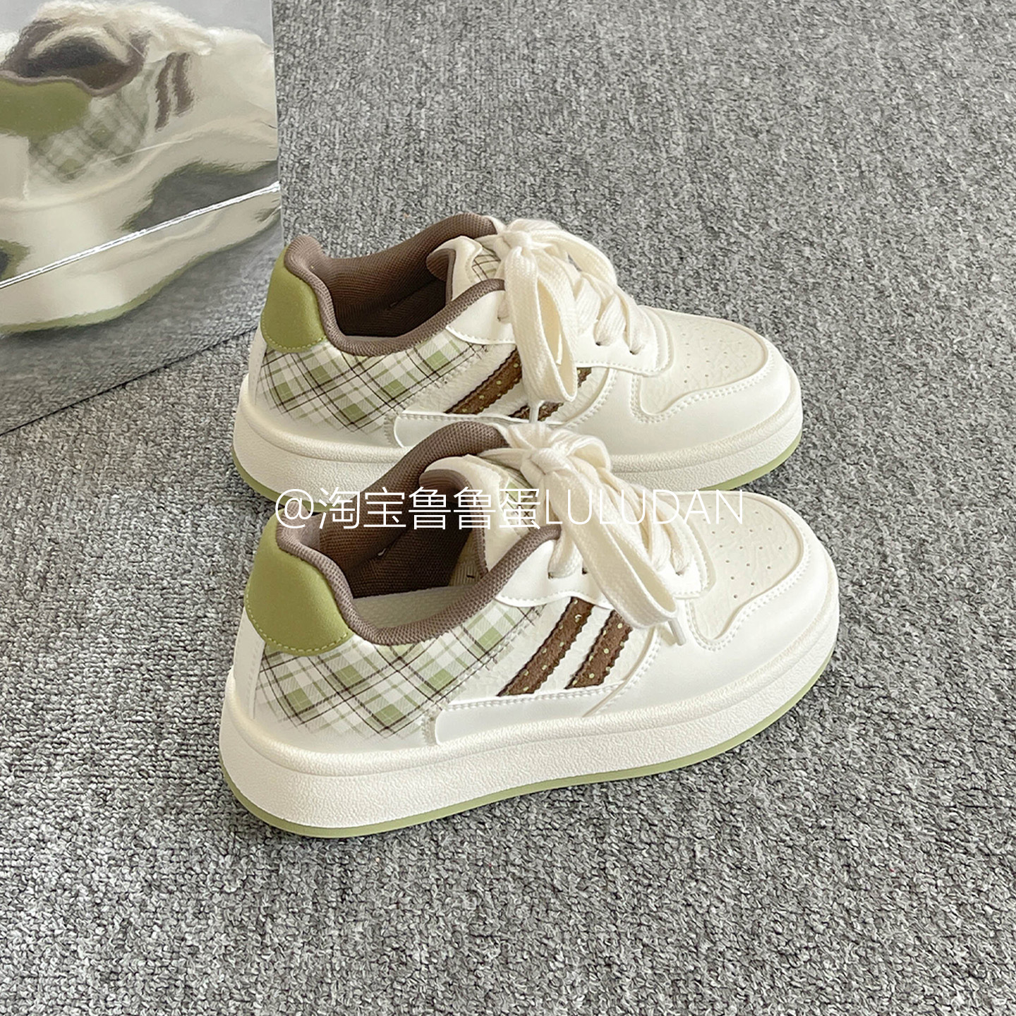 鲁鲁蛋 设计感板鞋女款2025新款厚底小白鞋子女鞋百搭学生面包鞋