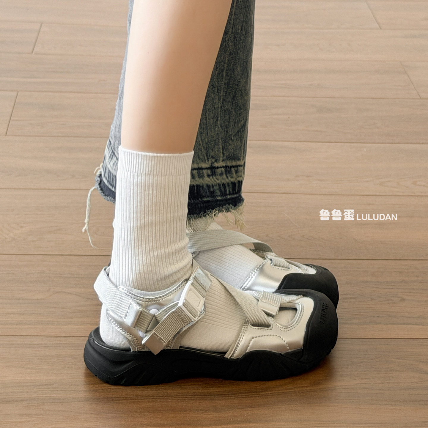 外穿运动凉鞋女款夏季2026巨好看凉单鞋夏季玛丽珍鞋百搭休闲鞋子
