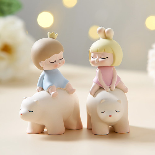 创意办公桌陶瓷娃娃格罗斯曼卡通