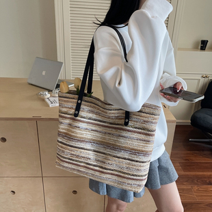 大容量时尚 2025新款 编织包潮流腋下包休闲质感度假女士单肩托特包
