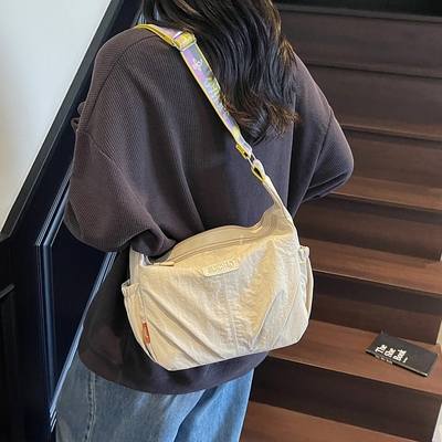 包包女斜挎包简约百搭大气
