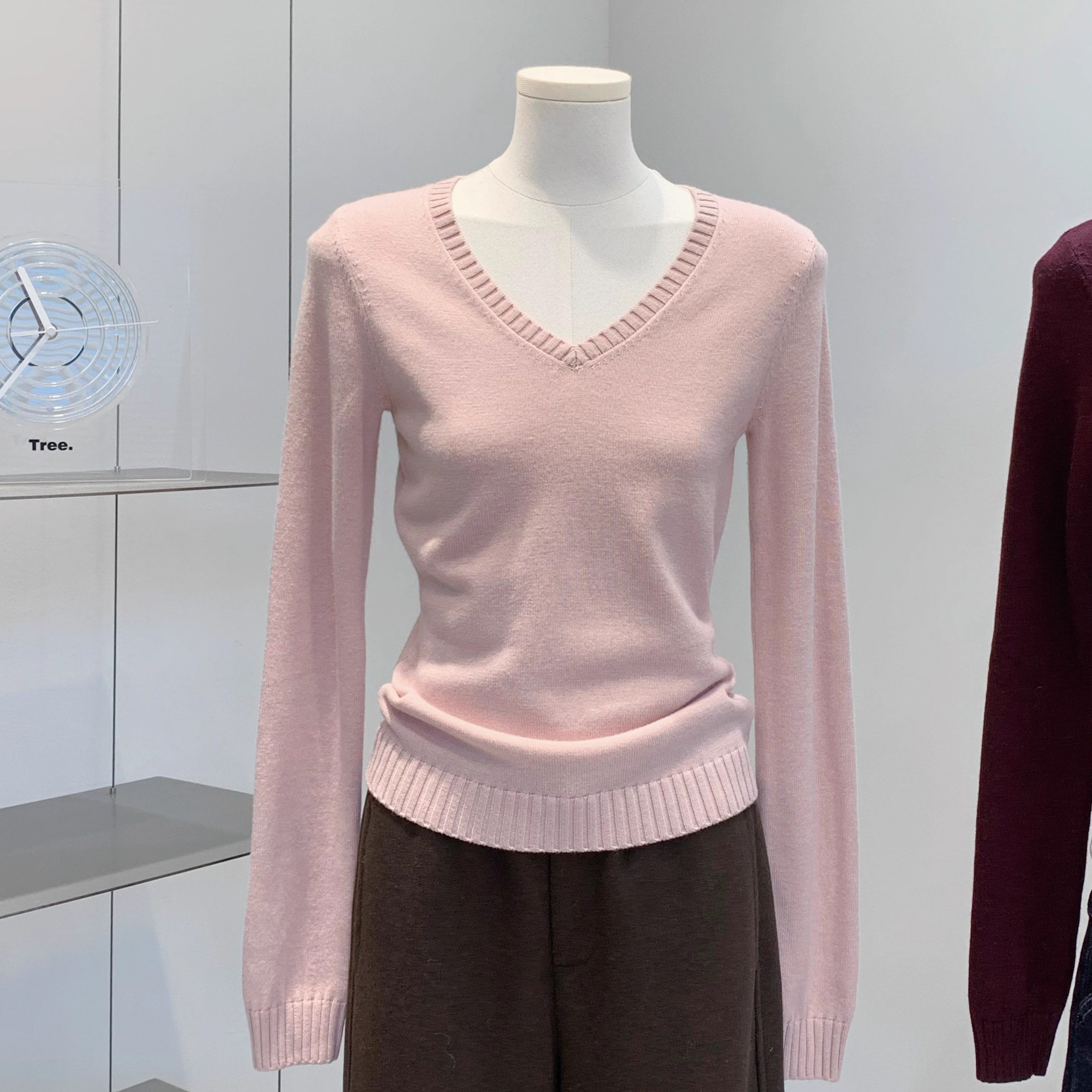 蘑糯糯粉色/红色/黑色V领长袖毛衣韩系简约纯色针织内搭上衣女,女装/女士精品,毛衣,淘宝优惠券,粉丝福利购,淘宝优惠卷