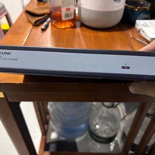 议价TP LINK YLR409P9口PoE·AC一体化千兆路可维修