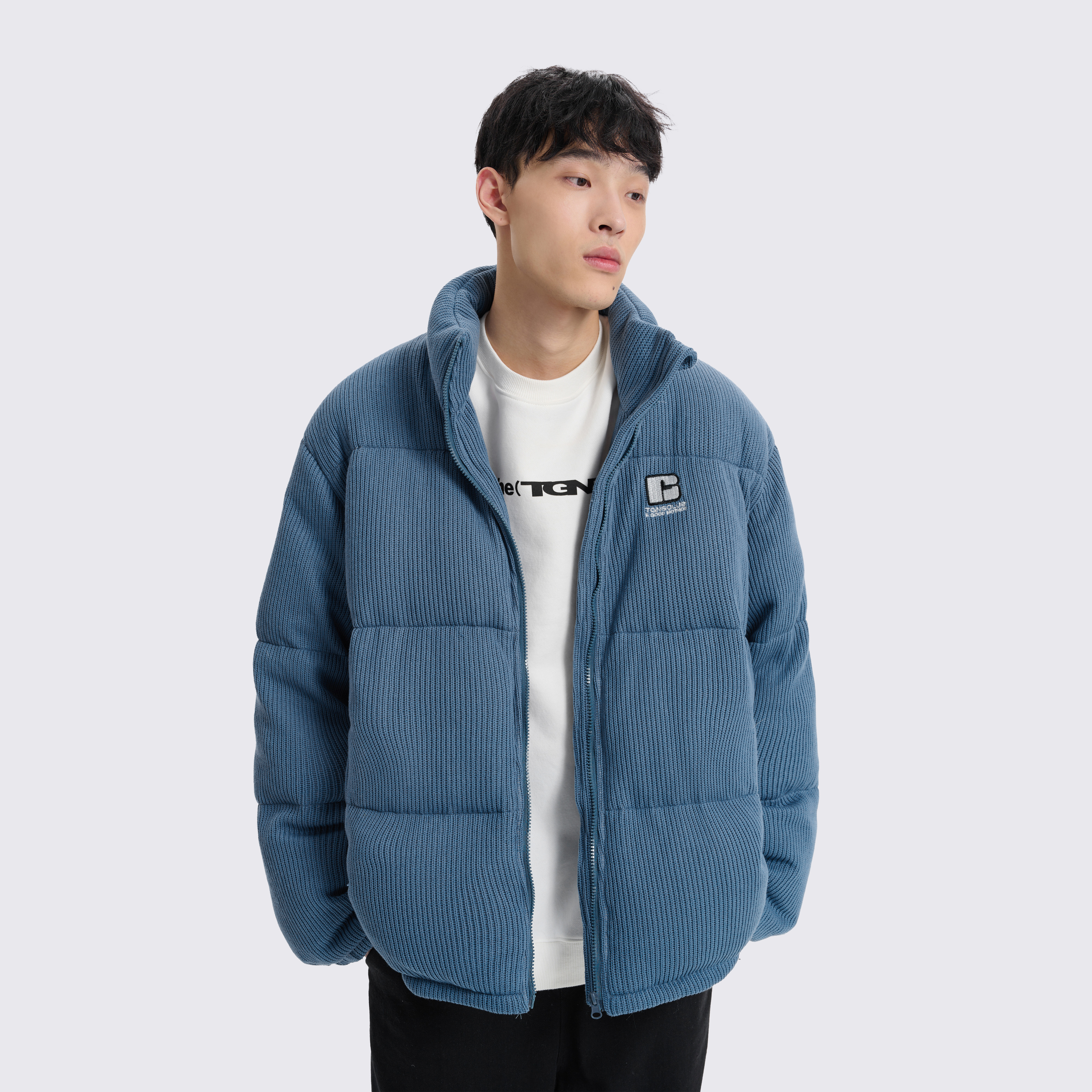 潮牌软糯毛织坑条肌理羽绒服