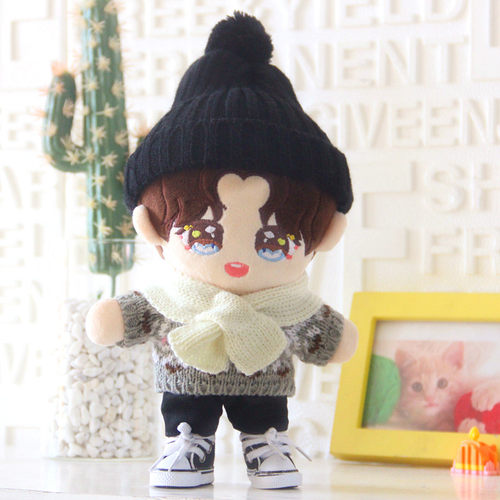 现货20cm明星玩偶娃娃可爱灰色毛衣爱豆配件毛衣服黑裤子帽子背包 - 封面