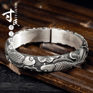 寸银坊云南手工制作复古做旧足银实心立体原创鱼戏荷莲手镯.匠心