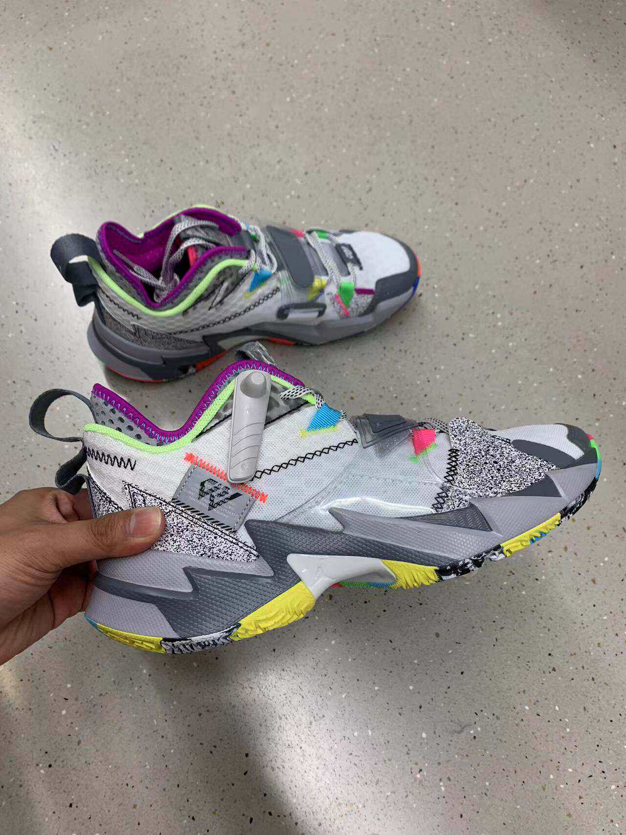 耐克耐克正品JORDAN WHY NOT ZER0.3男运动训练篮球鞋CD3003-100