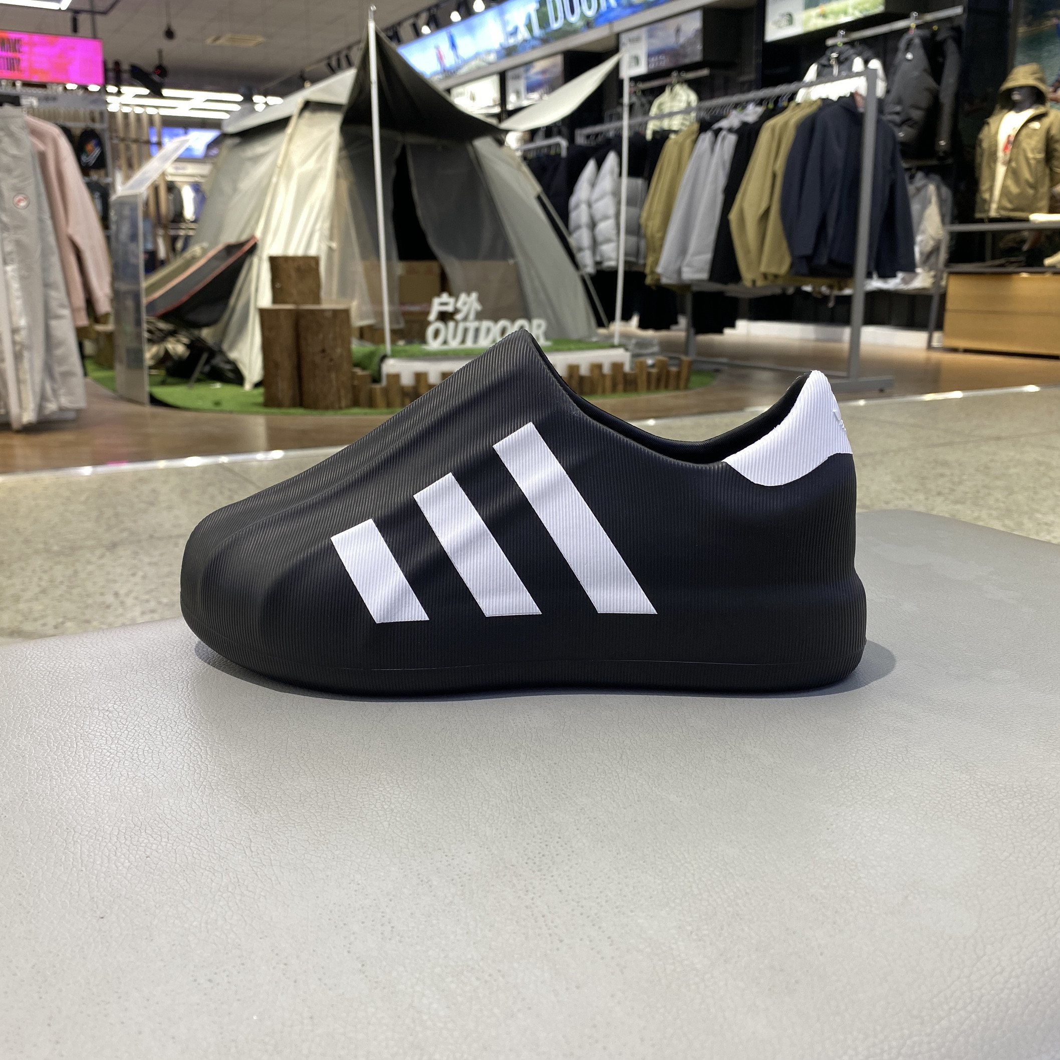 阿迪三叶草低帮鞋25年春季男性HQ8752