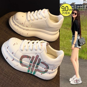 内增高小白鞋女2026春季新款松糕厚底网红涂鸦小个子休闲运动板鞋