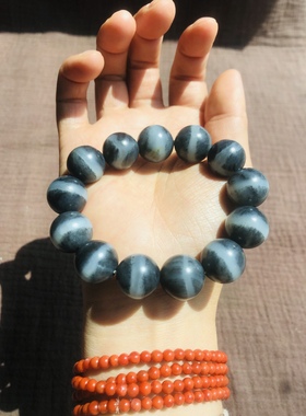 新疆和田籽料青花手串，玉质细腻油润，一线天非常难得