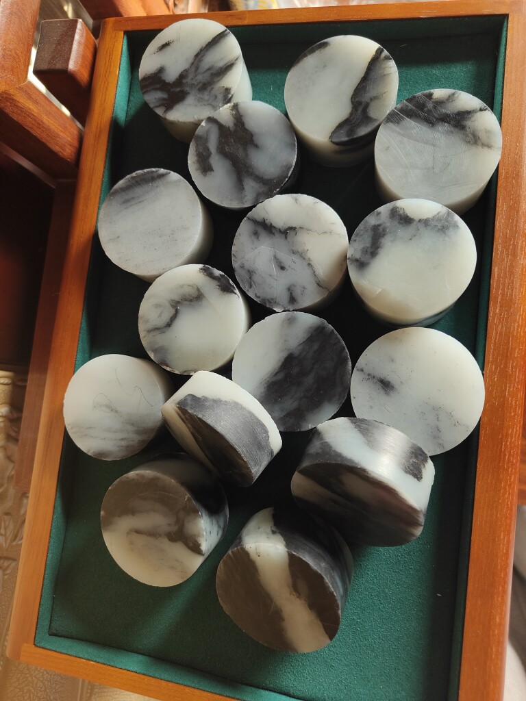 新疆和田玉籽料青花手镯芯