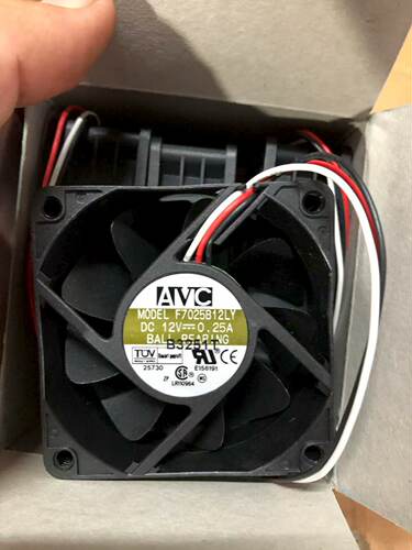 AVC F7025B12LY 7CM 7025 12V 0.25A 三线 CPU双滚珠风扇