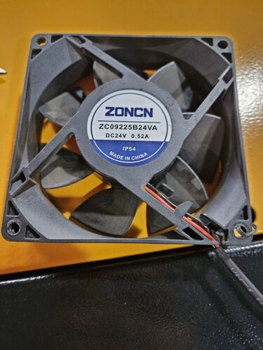 全新 ZC09225B24VA 9225 24V 0.52A 9cm 大风量 变频器 散热风扇