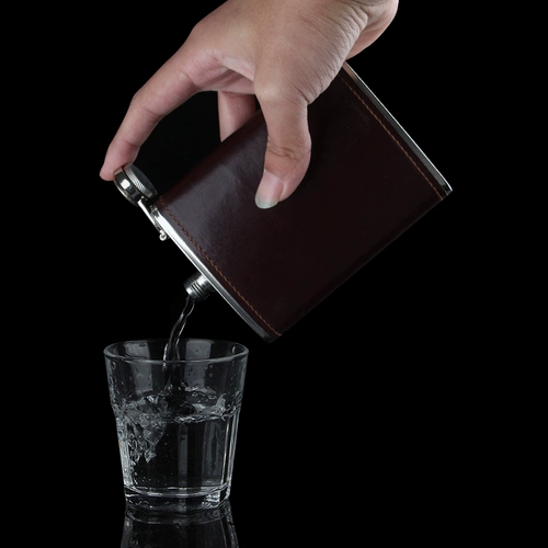 Импортная портативная металлическая карманная фляжка из нержавеющей стали для друга, Германия, нержавеющая сталь AISI 304, объем 225, 225 мл