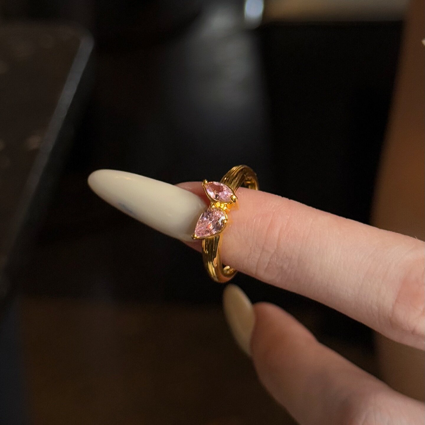 黄金粉钻蝶梦戒指 足金999莫桑钻对戒结婚订婚送女友生日礼物情侣