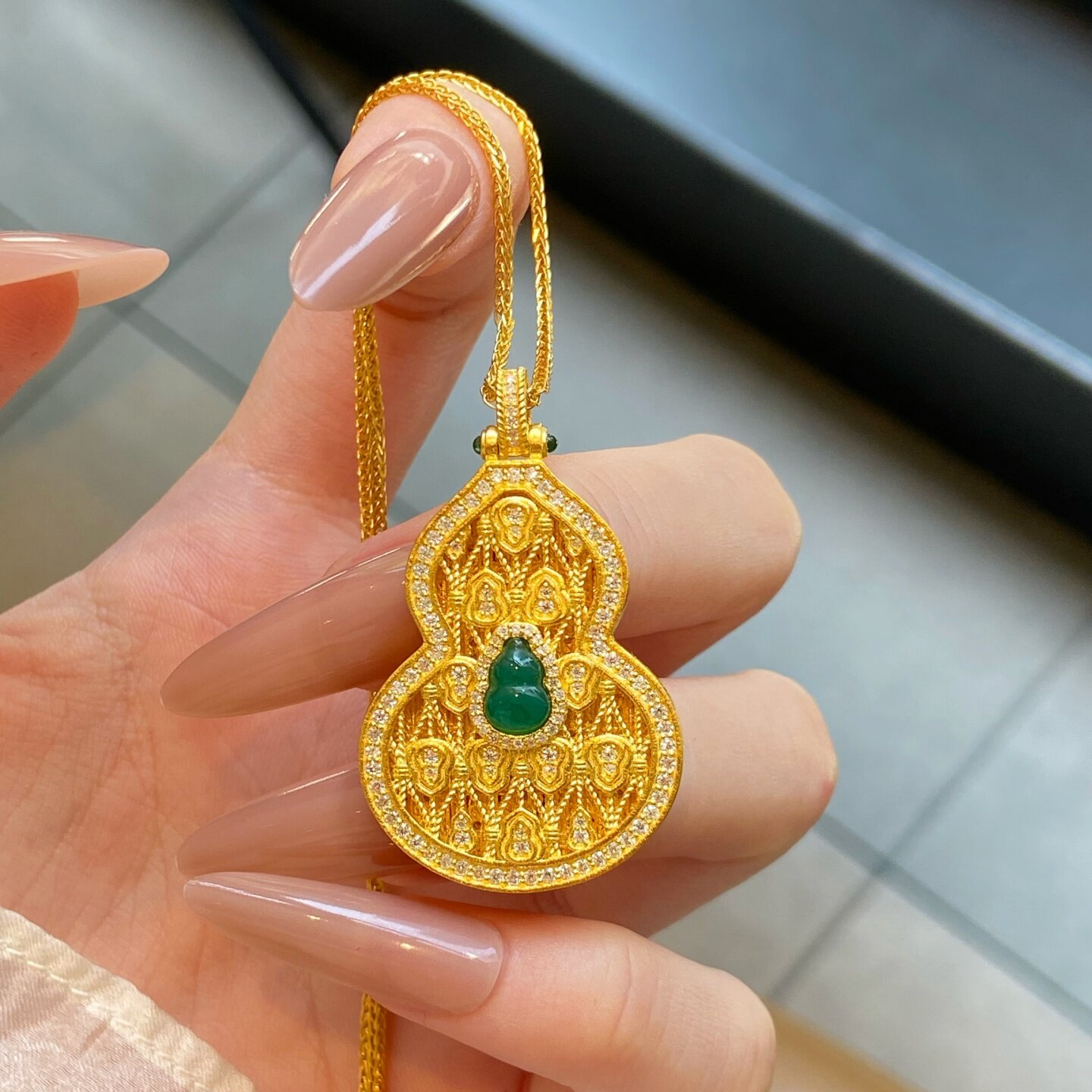 黄金绿玛瑙葫芦项链 999足金福禄吉祥葫芦吊坠送朋女友礼物锁骨链