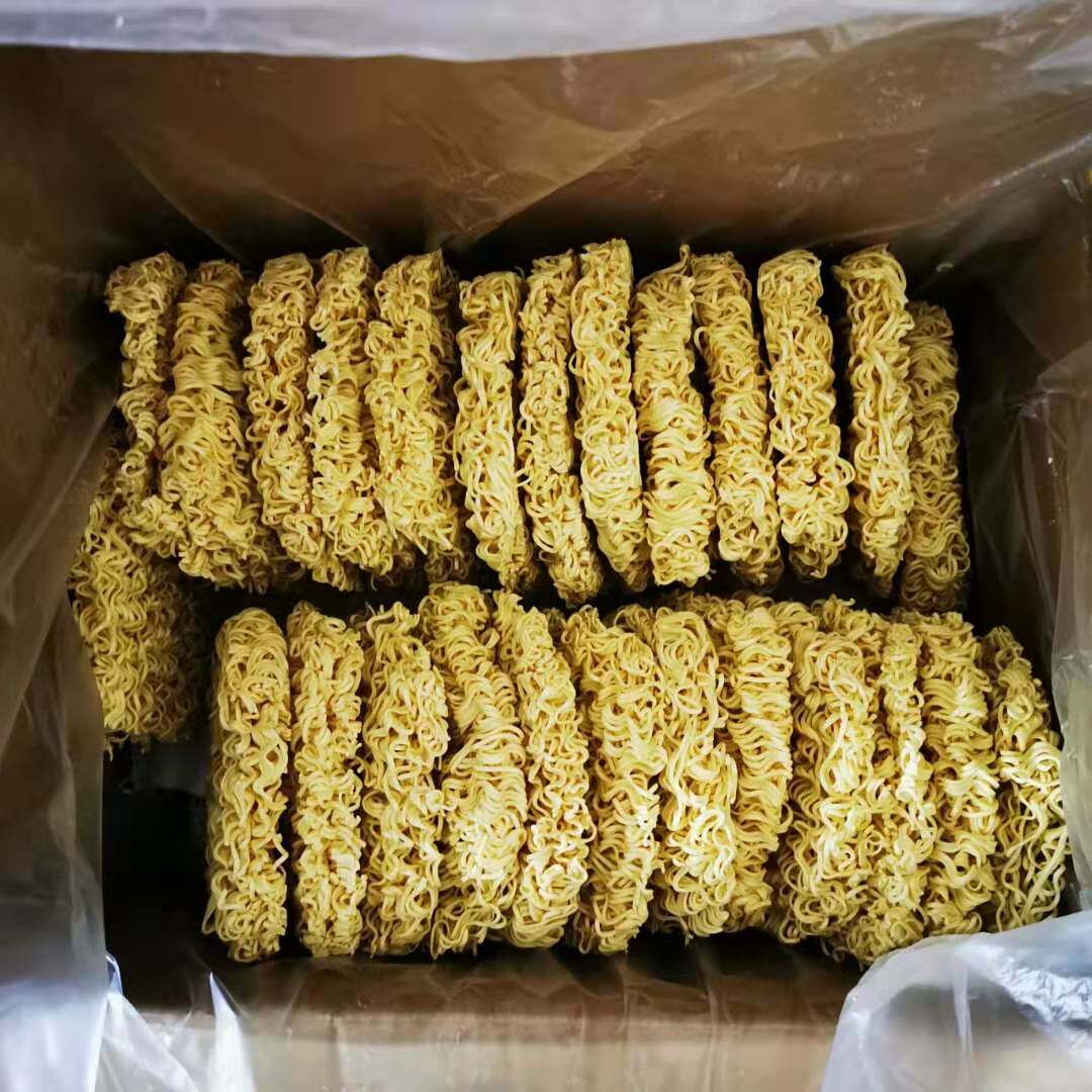 火锅冒菜专用面饼整箱8斤约26个无调料方便面饼大碗面 整箱包邮