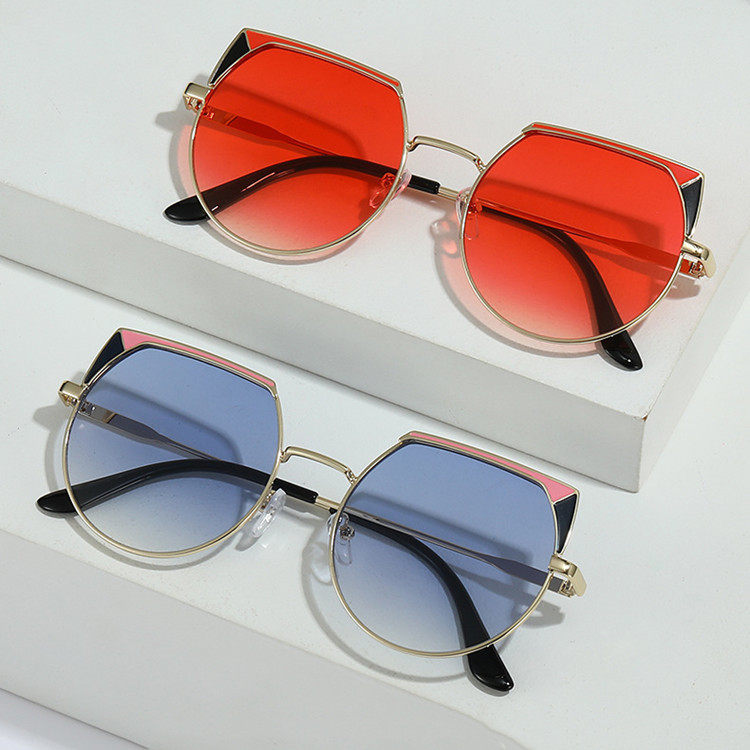 欧美新款拼色金属防蓝光平光镜跨境猫眼太阳眼镜眼镜框旅游装饰镜
