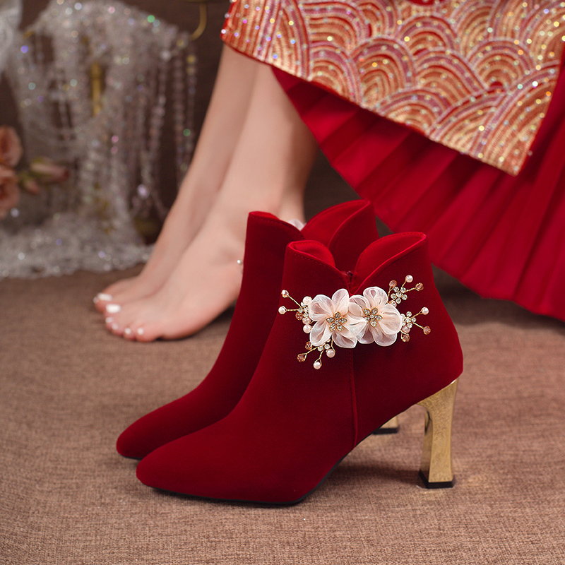 红色秀禾服新娘鞋女粗跟中式敬酒服婚鞋冬季保暖高跟短靴尖头婚靴