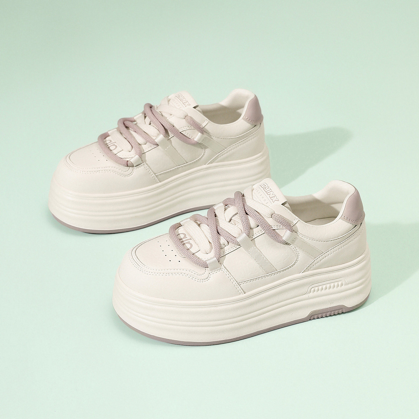 厚底真皮小白鞋女2026春季新款韩版百搭面包鞋轻便休闲运板鞋子