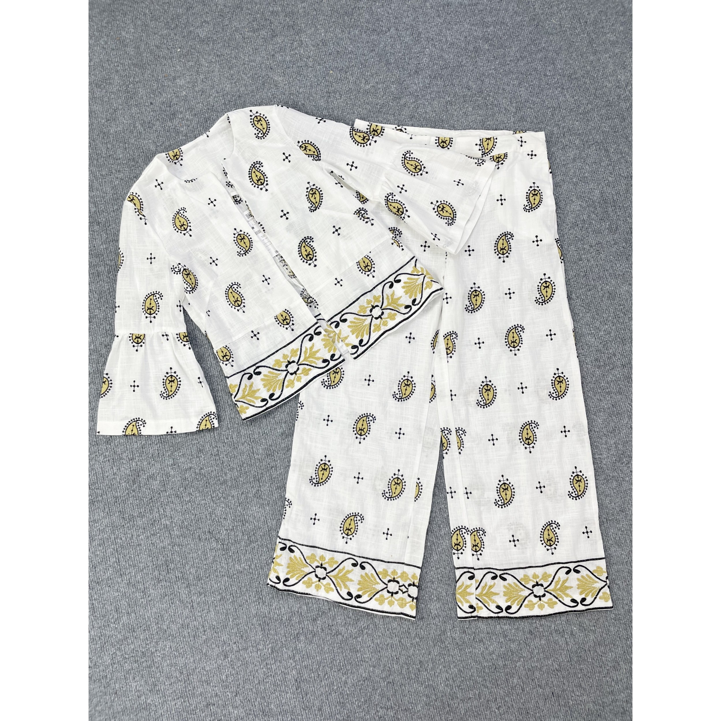 B3212夏季新款女装腰果花刺绣喇叭袖上衣+直筒裤套装时尚两件套