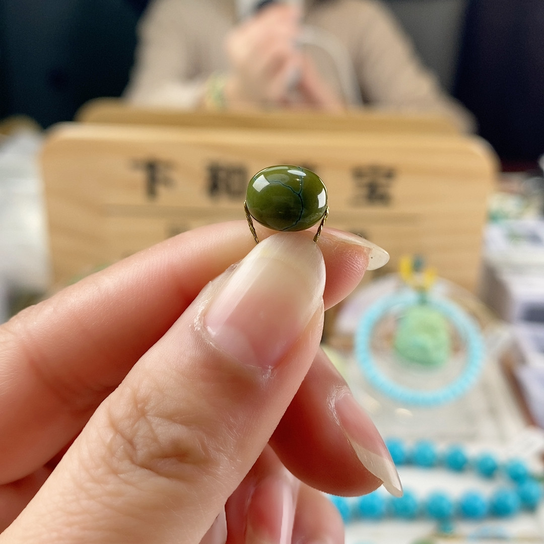 瓷釉级翡翠绿枣珠秒杀卡8.3,饰品/流行首饰/时尚饰品新,DIY配件,淘宝优惠券,粉丝福利购,淘宝优惠卷