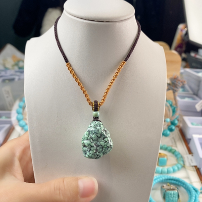 卡20.8/25 郧西菜籽黄吊坠