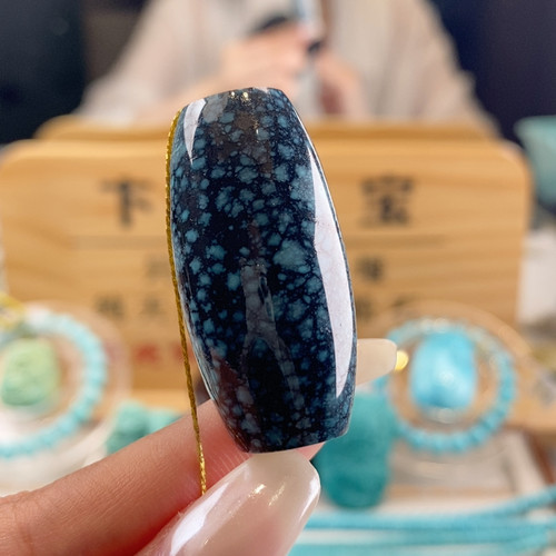 收藏级 特色乌兰花满天星桶珠 卡40/20