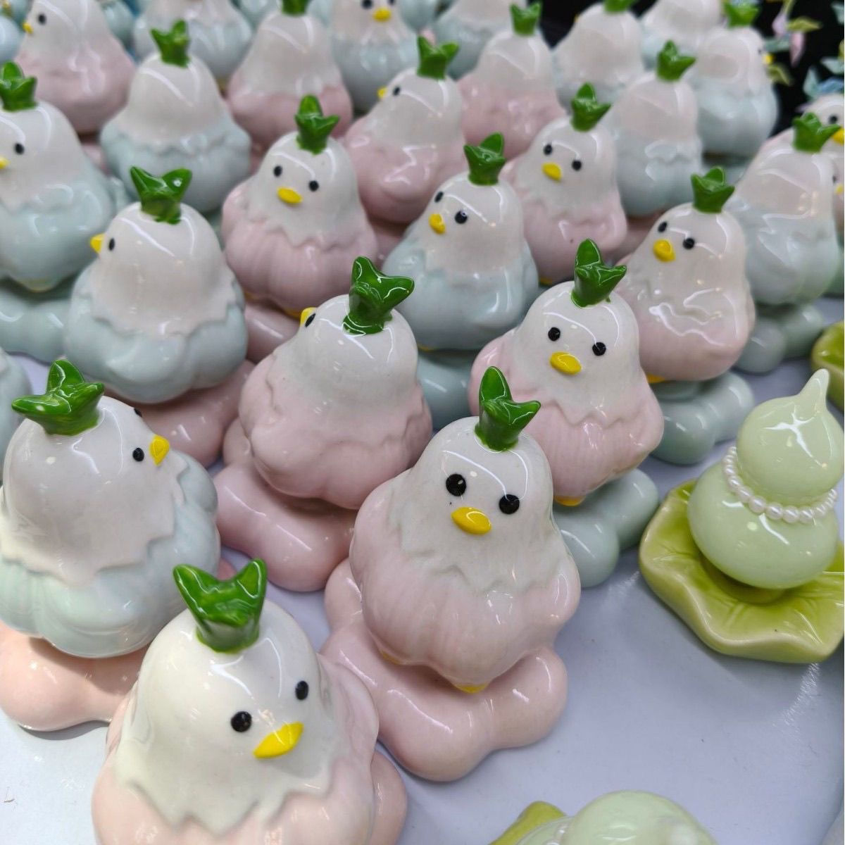 陶瓷底座大蒜鸟转转景德镇高温陶瓷礼物礼品装饰摆件创意汽车摆件