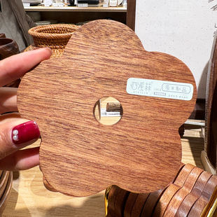 胖东来西溪林乌檀木单片小花朵隔热垫木质耐高温餐桌防烫隔热垫